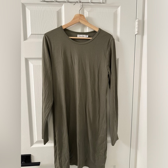 Calvin Klein Dress Never Worn - Picture 1 of 2